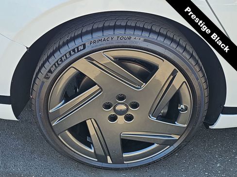 Used 2026 Genesis G90 3.5T Prestige AWD/4WD image 12