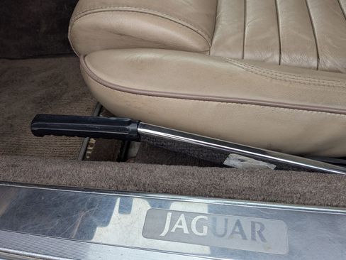 Used 1990 Jaguar XJS V12 Convertible image 30