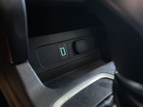 Used 2019 Ford Escape SE image 29