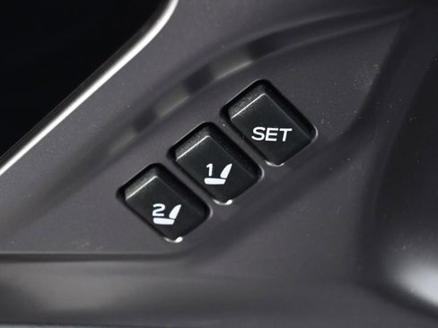 Used 2022 Subaru Outback Limited image 24