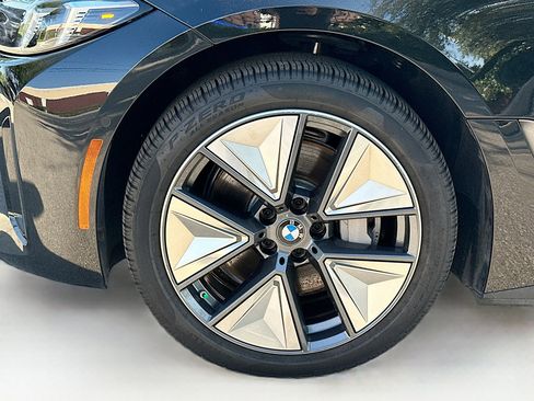 Used 2025 BMW i4 eDrive40 w/ M Sport Package image 37