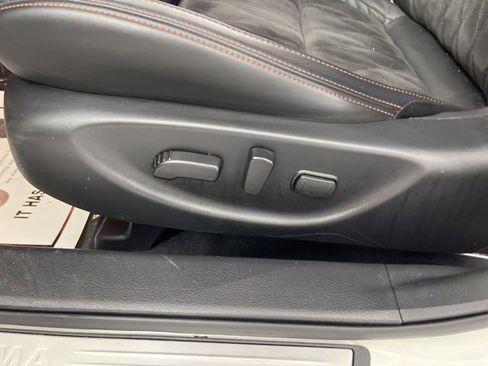 Used 2023 Nissan Maxima SR w/ Sport Mat Group FWD image 34