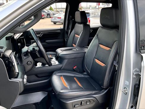 Used 2022 GMC Sierra 1500 AT4 w/ AT4 Premium Package image 8