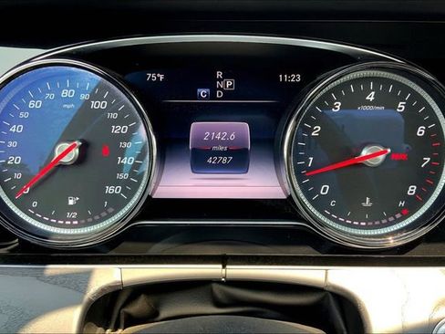 Used 2019 Mercedes-Benz E 300 4MATIC image 22