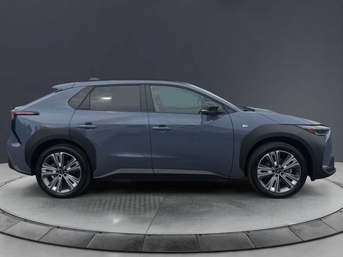 Used 2023 Subaru Solterra AWD image 6