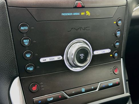 Used 2020 Ford Edge Titanium FWD image 23