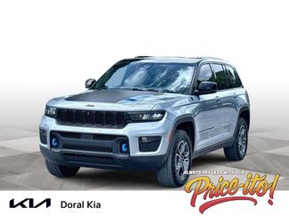 Used 2022 Jeep Grand Cherokee Trailhawk w/ Luxury Tech Group III AWD/4WD video 1