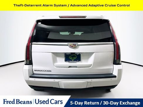 Used 2020 Cadillac Escalade Premium Luxury AWD/4WD image 9
