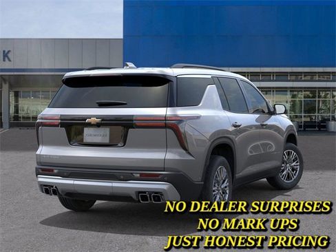 New 2026 Chevrolet Traverse LT image 4