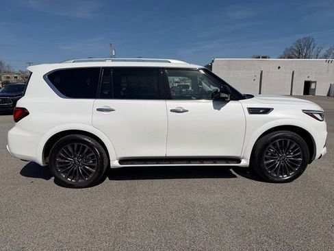 Certified 2024 INFINITI QX80 Premium Select w/ Cargo Package image 8