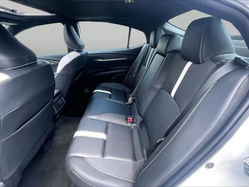 Used 2026 Toyota Camry Hybrid w/ Convenience Package FWD image 20