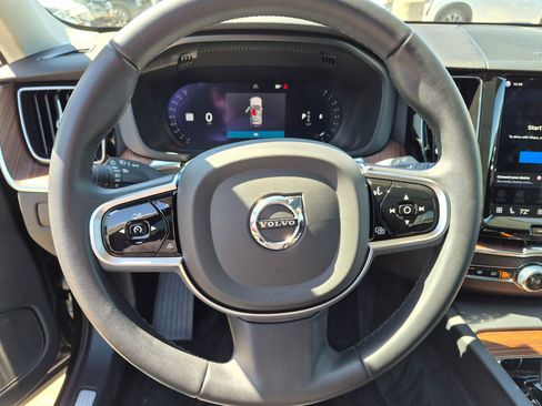 Used 2023 Volvo XC60 B5 Plus w/ Protection Package Premier AWD/4WD image 19