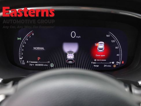 Used 2023 Acura MDX w/ Technology Package AWD/4WD image 17