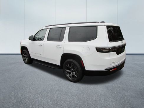 New 2026 Jeep Grand Wagoneer Limited w/ Convenience Group I image 3