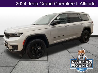 Used 2024 Jeep Grand Cherokee L Laredo