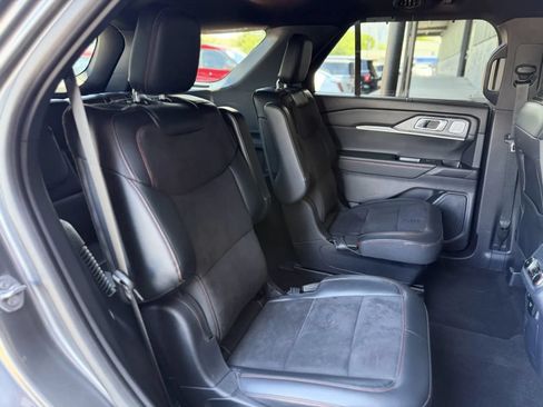 Used 2025 Ford Explorer ST AWD/4WD image 20