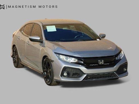 Used 2017 Honda Civic Sport image 7