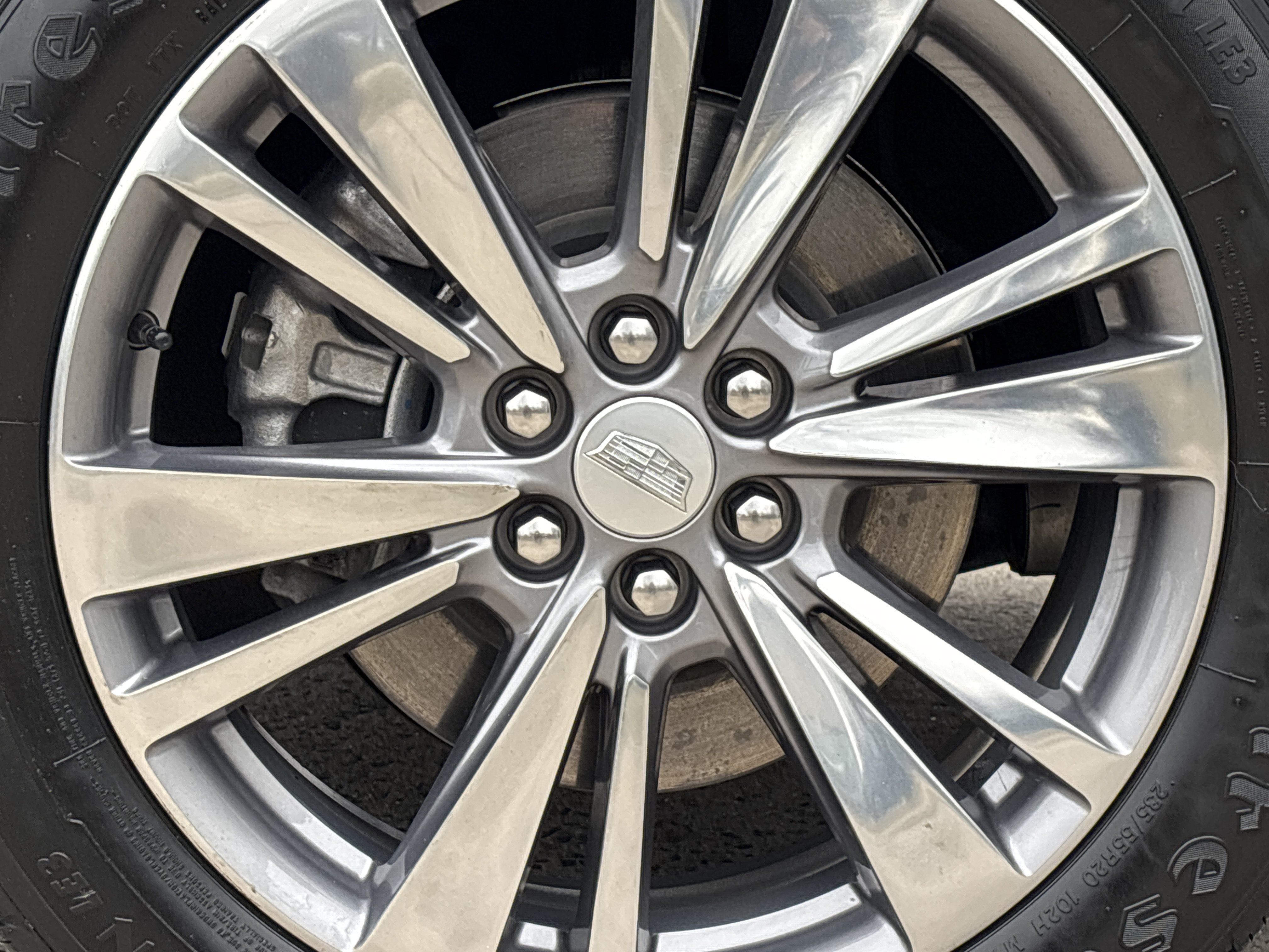 Used 2025 Cadillac XT6 Premium Luxury AWD/4WD image 18
