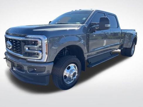 Used 2026 Ford F350 Platinum image 1