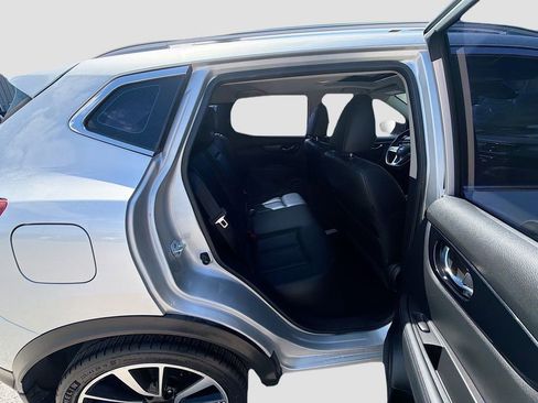 Used 2017 Nissan Rogue Sport SL w/ SL Premium Package image 31