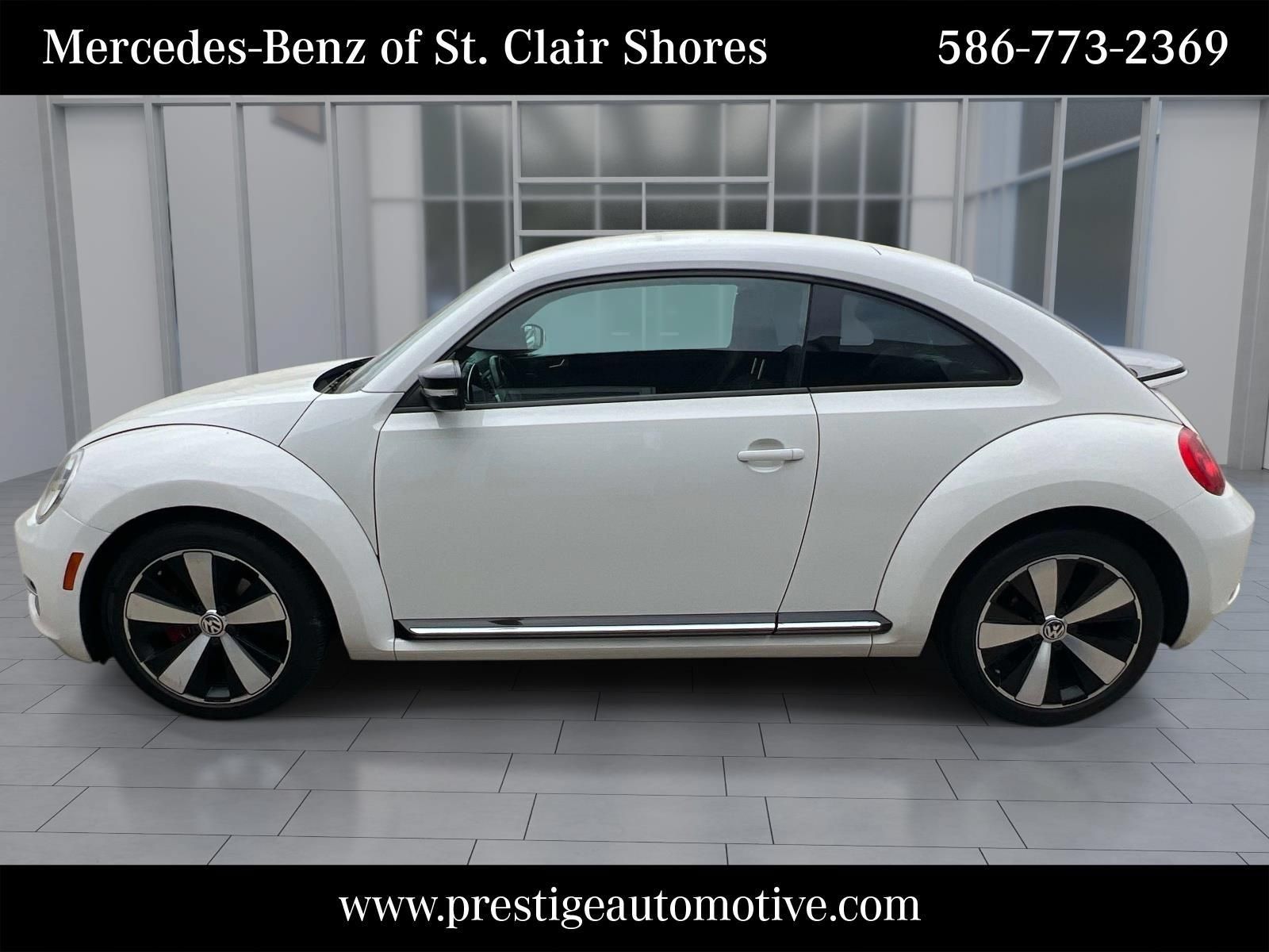 Used 2013 Volkswagen Beetle 2.0T FWD image 2