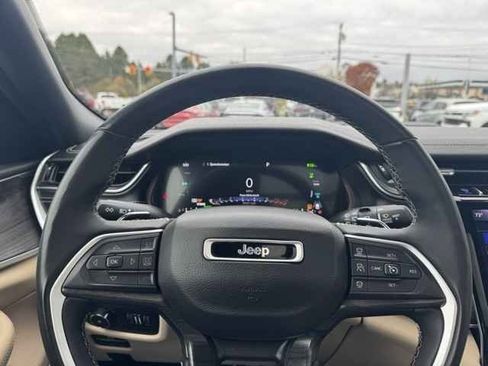 Used 2024 Jeep Grand Cherokee Limited 4xe image 14