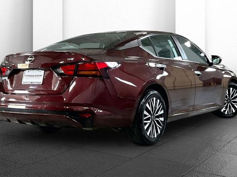Certified 2024 Nissan Altima 2.5 SV image 13