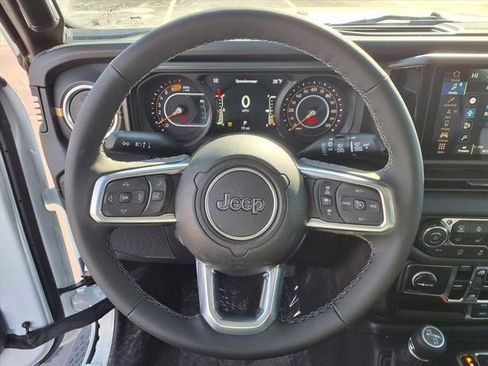 New 2026 Jeep Wrangler Sahara image 15