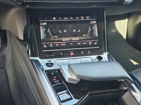 Used 2024 Audi Q8 e-tron Prestige w/ Prestige Package AWD/4WD image 11