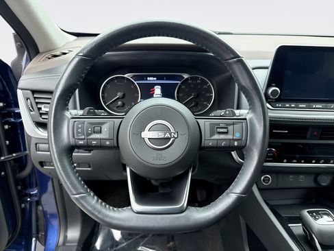 Used 2023 Nissan Rogue SV w/ SV Premium B Package image 12