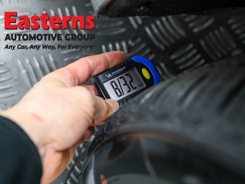 Used 2022 Toyota Camry SE image 25