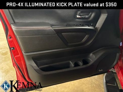Used 2024 Nissan Titan PRO-4X w/ Pro-4x Convenience Package image 8