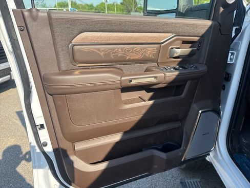 New 2026 RAM 2500 Limited AWD/4WD image 22