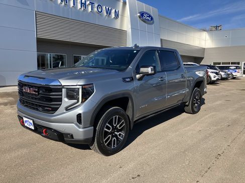 Used 2023 GMC Sierra 1500 AT4 w/ AT4 Premium Package AWD/4WD image 2