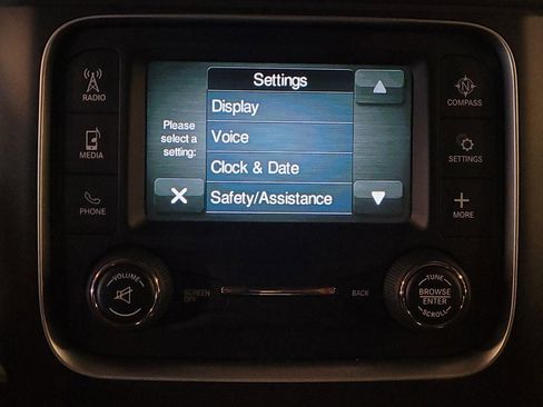 Used 2018 RAM 1500 Classic SLT RWD image 25
