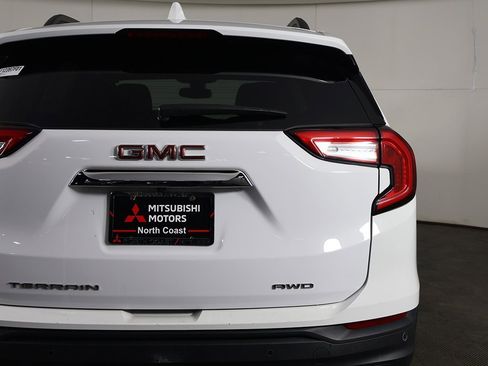 Used 2022 GMC Terrain SLE w/ Driver Convenience Package image 15