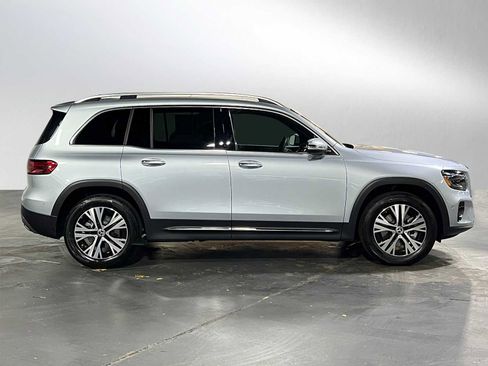 Certified 2025 Mercedes-Benz GLB 250 GLB 250 image 2