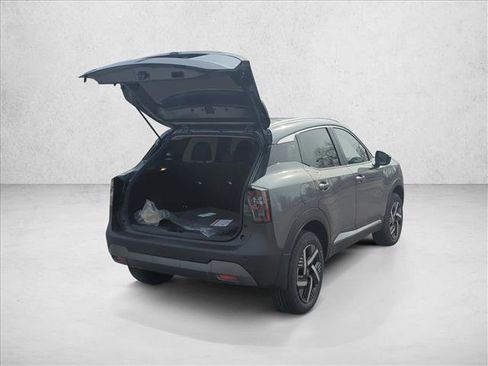 New 2026 Nissan Kicks SV image 8