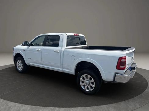 Used 2022 RAM 2500 Laramie AWD/4WD image 3