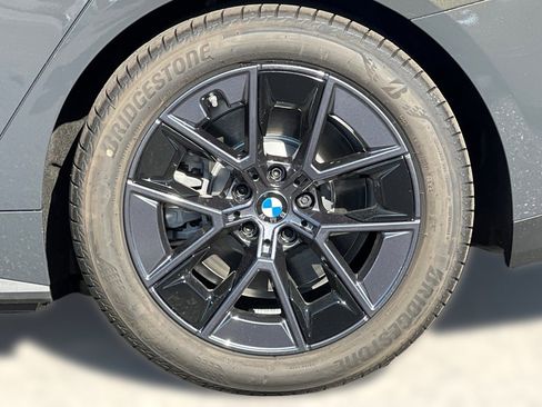 Used 2025 BMW i4 eDrive40 w/ Premium Package RWD image 11