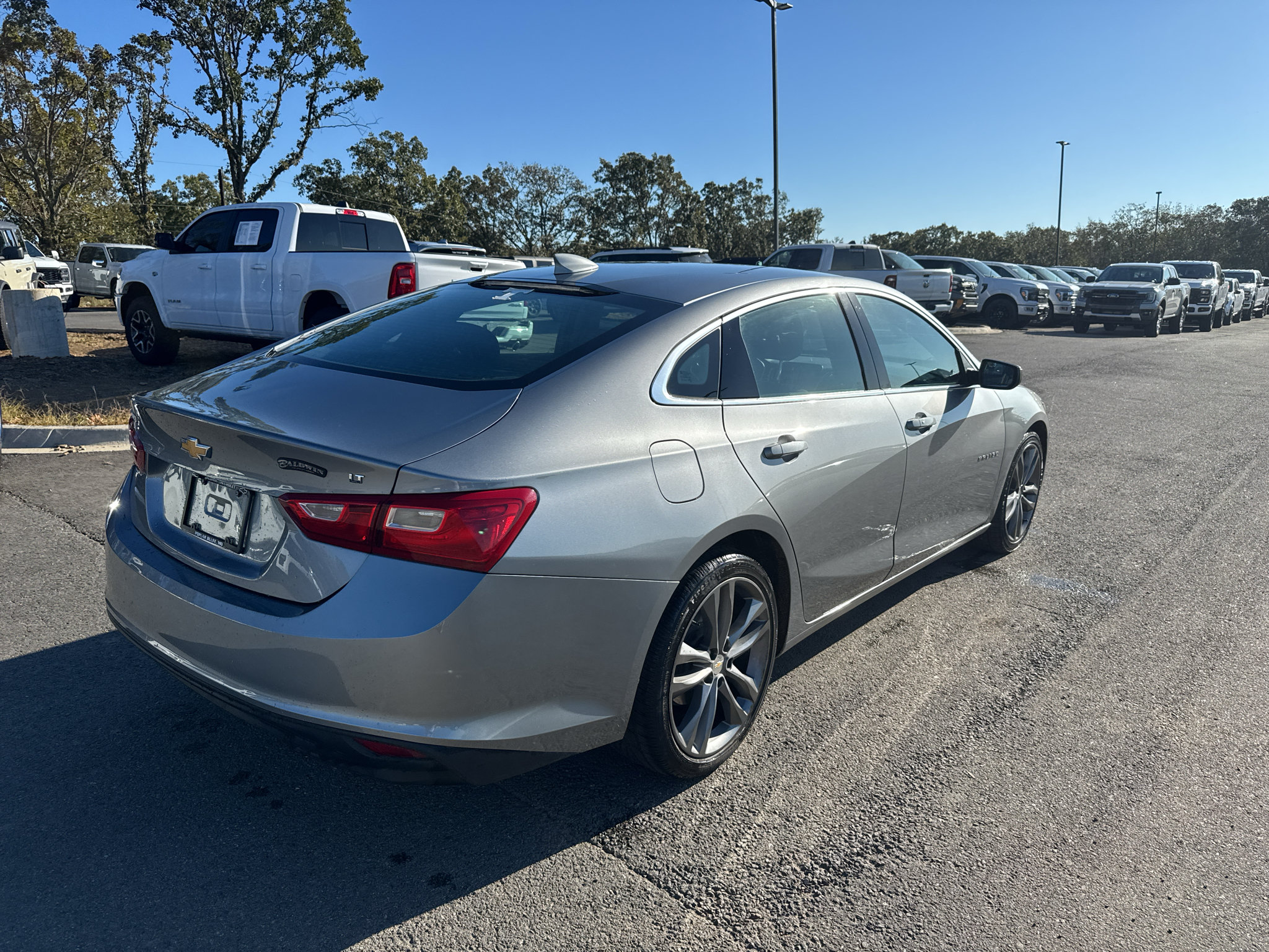 Used 2023 Chevrolet Malibu LT FWD image 5