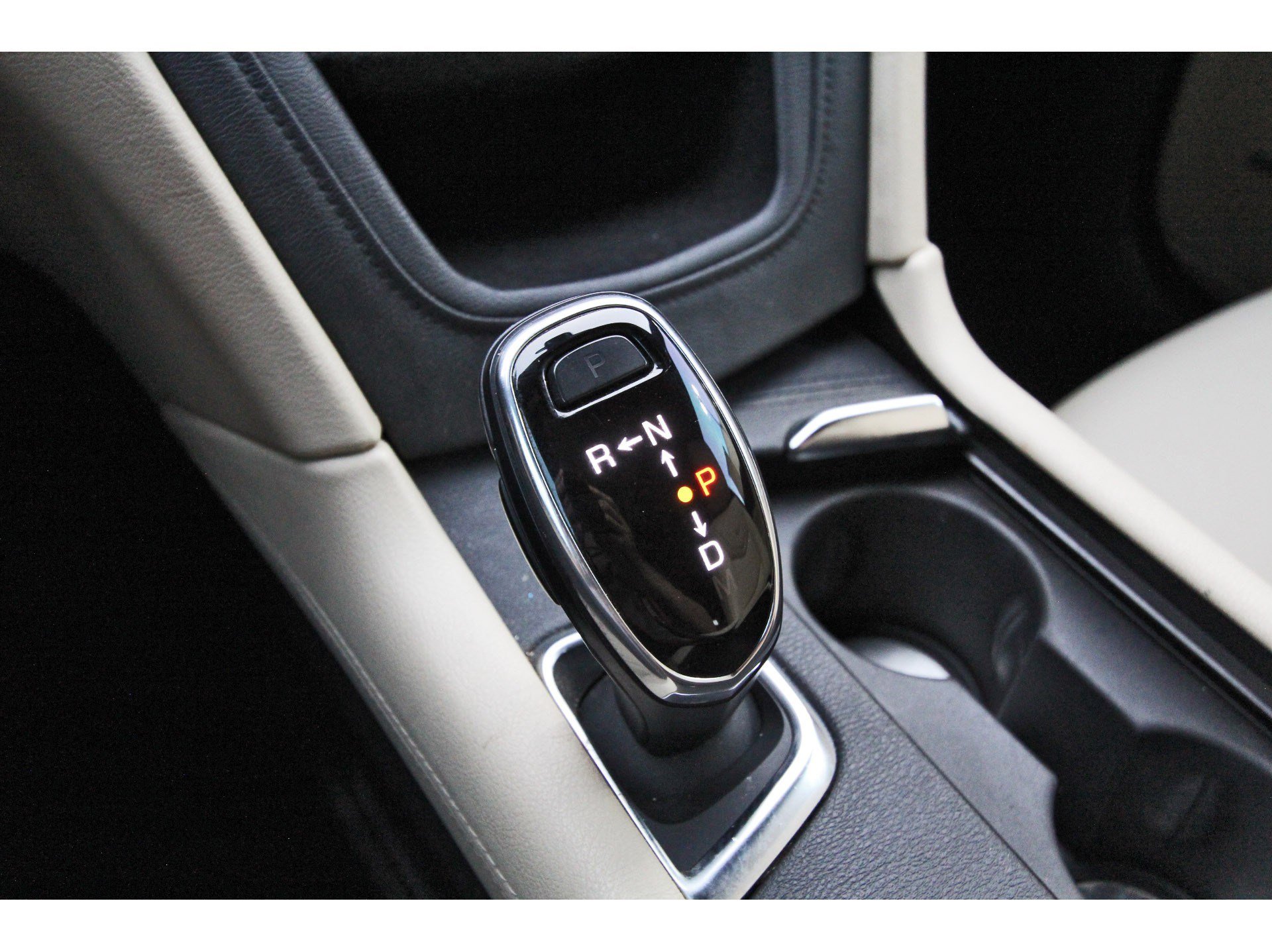 Used 2018 Cadillac XT5 FWD image 30