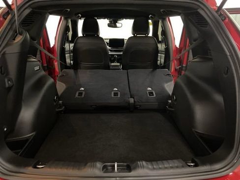 Used 2023 Jeep Compass Latitude w/ Convenience Group image 12