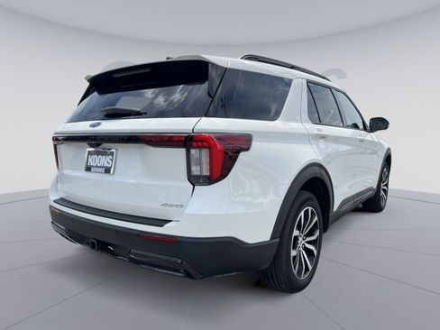 Certified 2025 Ford Explorer ST-Line AWD/4WD image 16
