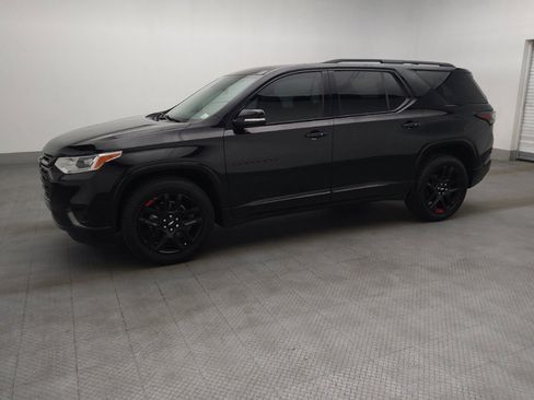 Used 2019 Chevrolet Traverse Premier w/ Redline Edition FWD image 2