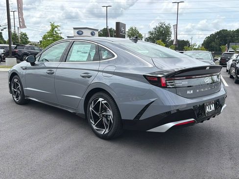 New 2026 Hyundai Sonata SEL FWD image 4