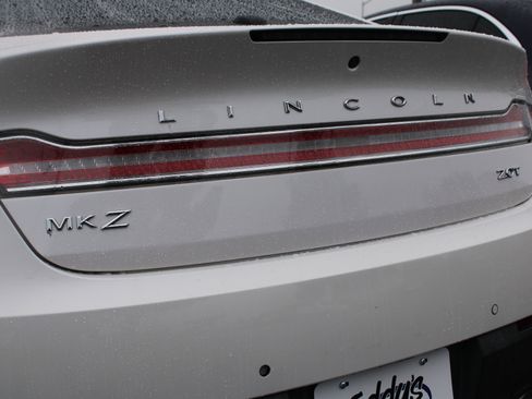 Used 2020 Lincoln MKZ image 53