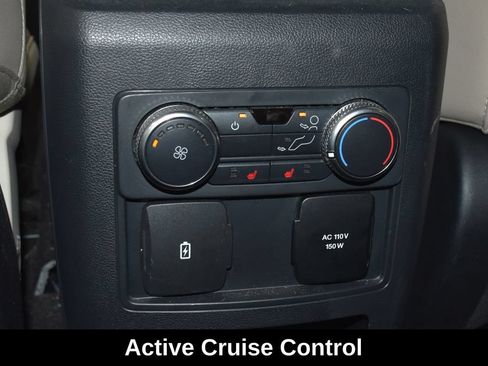 Used 2021 Ford Explorer Limited w/ Equipment Group 301A AWD/4WD image 28