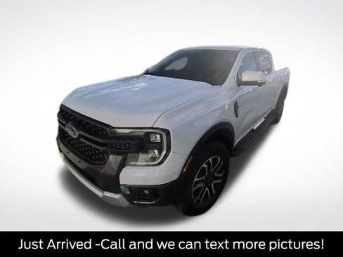 Used 2025 Ford Ranger Lariat w/ FX4 Off-Road Package AWD/4WD image 1
