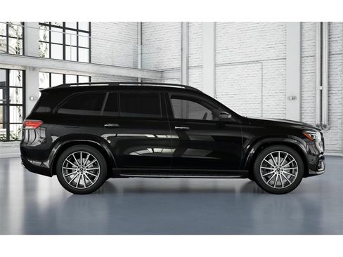 New 2026 Mercedes-Benz GLS 580 4MATIC image 16
